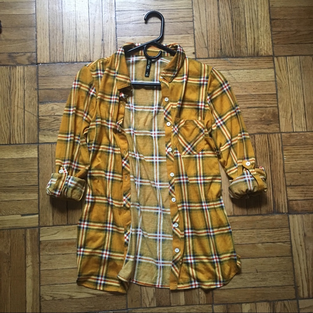 🍁 Yellow Plaid Button Down